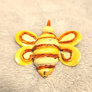 #395 Vintage BSK brooch pin butterfly